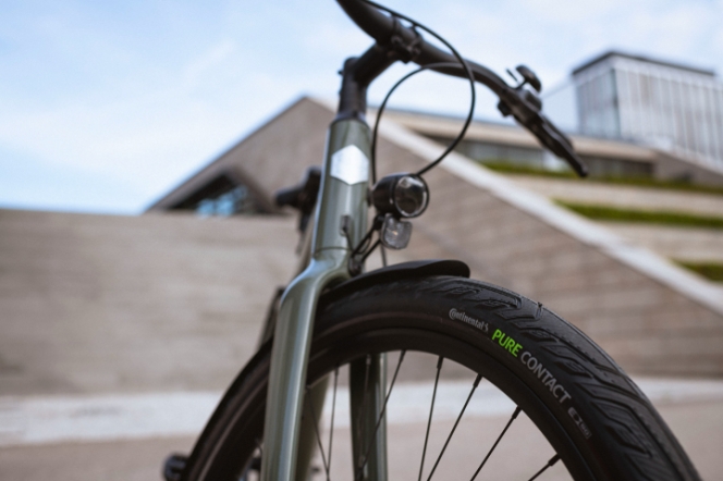 Continental Unveils Pure CONTACT: Puncture-Resistant Urban Tyre for Cyclists