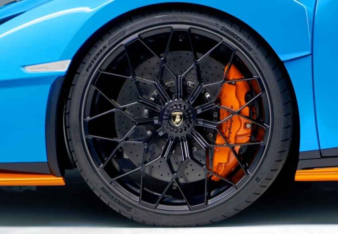 Lamborghini Huracán STO to run on Bridgestone tyres