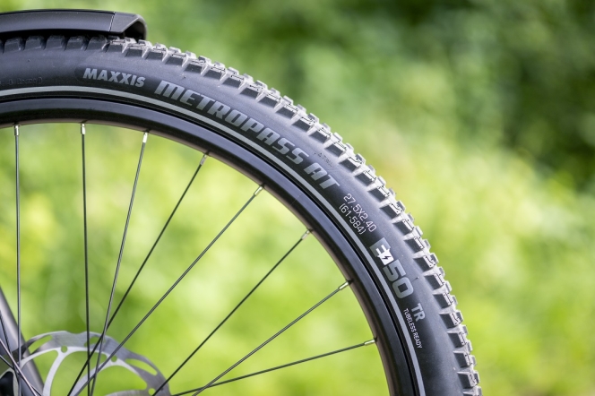 Maxxis Unveils Metropass AT, E-Bike-Approved All-Terrain Tyre for Urban Adventures