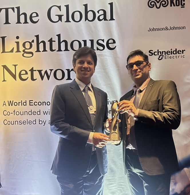 Anant Goenka (left) and Ranjit Kanbarka at the World Economic Forum 'Global Lighthouse Network' ceremony